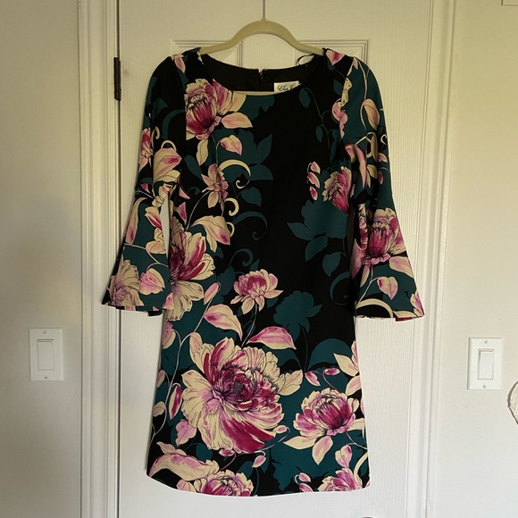 Eliza J Dresses & Skirts - Floral Bell-Sleeve Dress